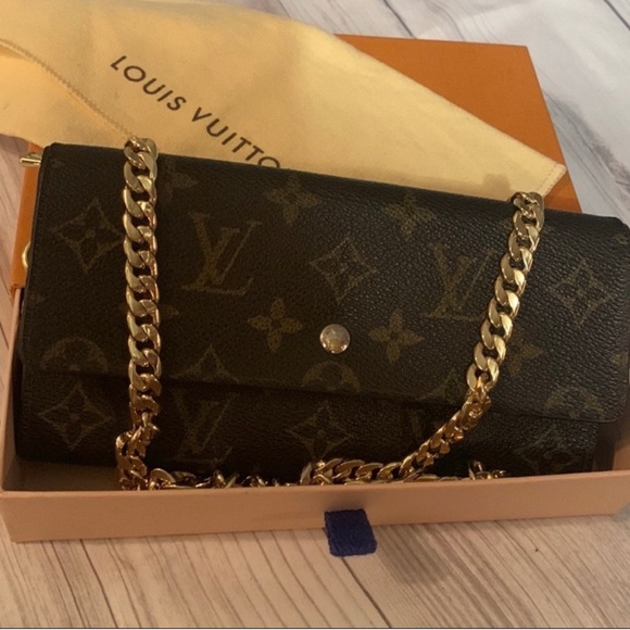 🤎🤎Authentic Luis Vuitton monogram Sarah wallet Crossbody - Picture 3 of 10